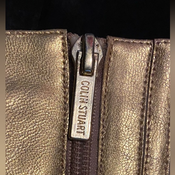 Leather boots.Super sexy, comfy. Metallic gold & glamorous.Worn 1 New Year’s Eve - Picture 8 of 14